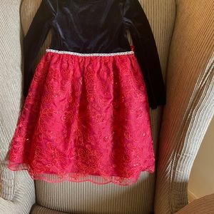 This is a rare edition size 5 dress